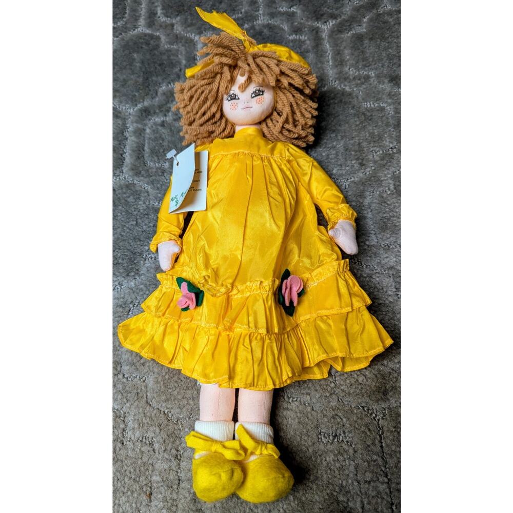 Mary Mont Freckled Girl Ragdoll 15" CREAZIONI ITALY yarn hair painted face doll